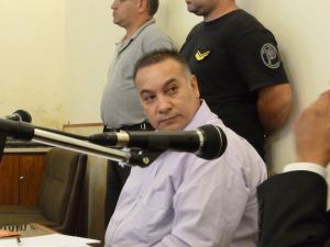 1383091_10201672393387537_388630175_n