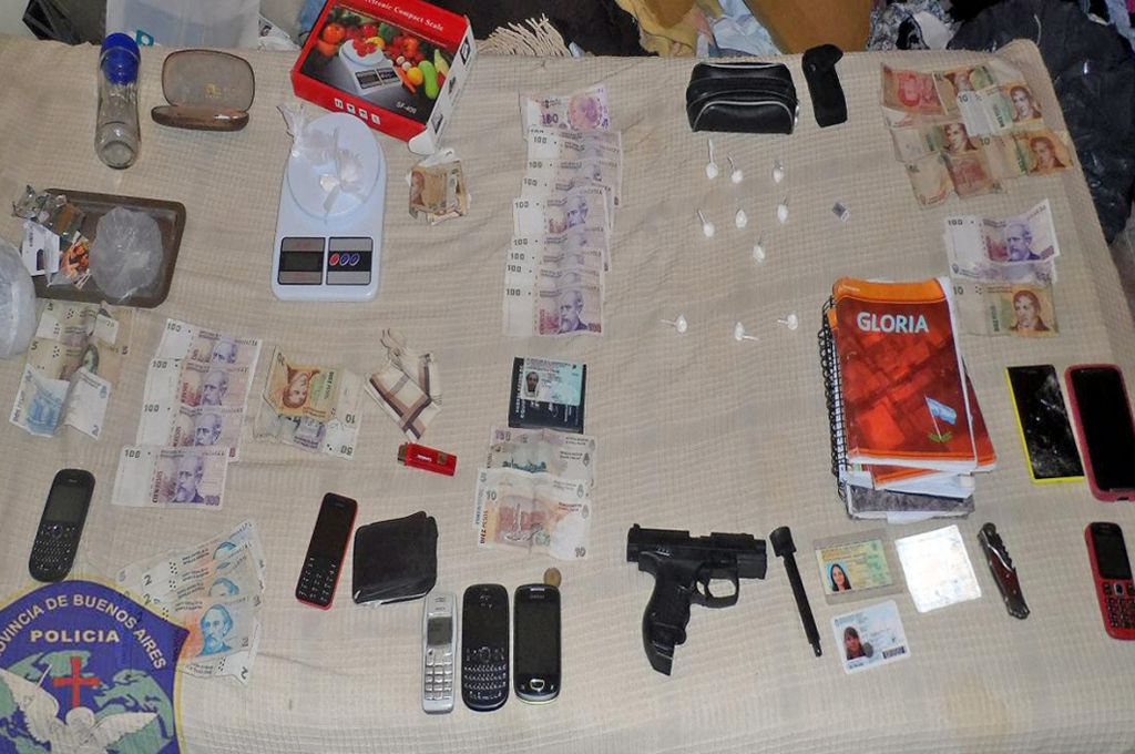 fa33f346616f405a42ae8cc2d80402d6_XL