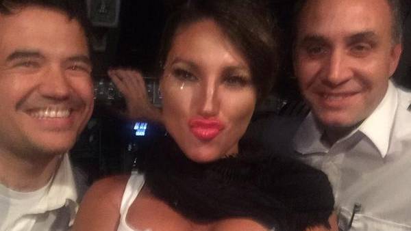 Victoria-Xipolitakis-Austral-dejaron-Twitter_CLAIMA20150625_0352_28