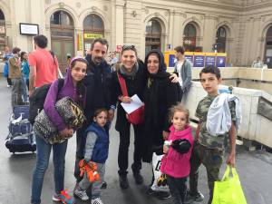 12003891_878703575512931_7666194695367205768_n