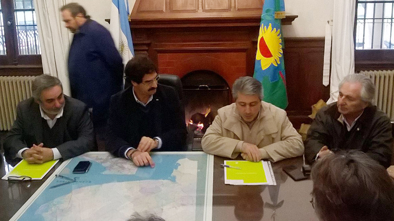 Martinez - Sarquis - firma de convenio