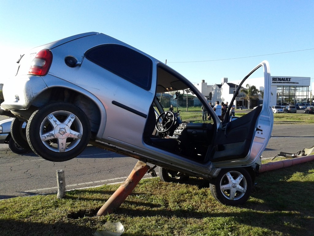 auto-colgado-columna-9-medium