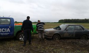 robo_de_naranjas_auto_encajado_1