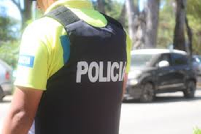 POLICIA-