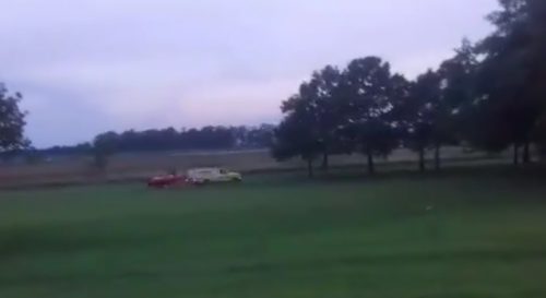 junin-hombre-escapa-nadando