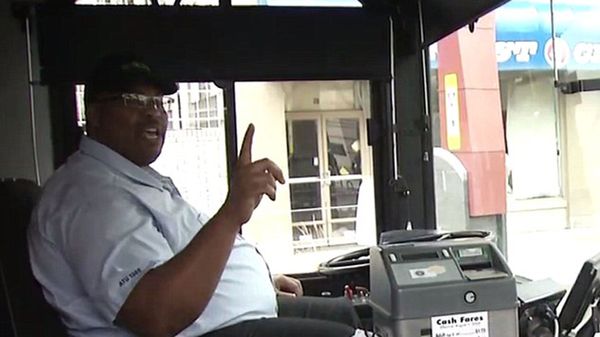 Damone-Hudson-evita-suicidio-1920-1