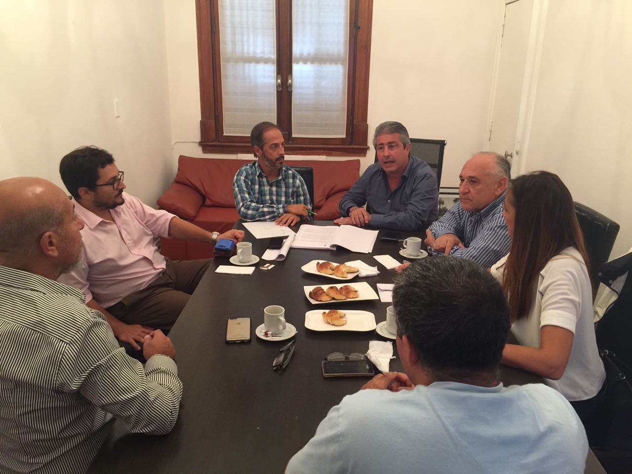 JAVIER MARTINEZ - REUNION CON CONCEJALES