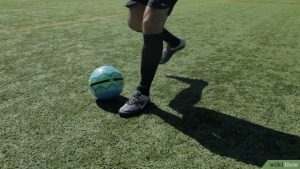 v4-728px-Kick-a-Soccer-Ball-Step-3-Version-4