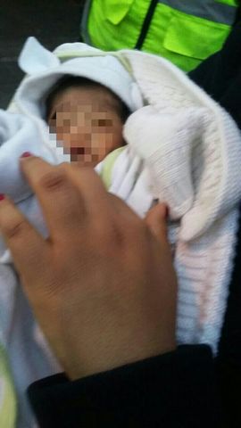07-06-Bebe-encontrado-en-Vte.-Lopez-2-640x480