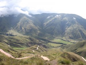 Cuesta_del_obispo_01 acceso a Valles calchaquíes