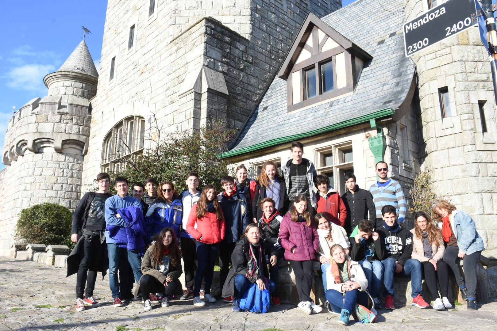 39923978_1702269643223542_2216163748475830272_n