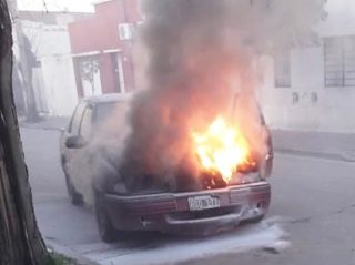 Incendio-auto-320x239