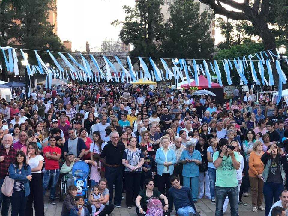 44931865_1977044462356651_129119880992522240_n