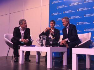 b0486dbacf9ad7b008c2f7c8e3894fea_XL