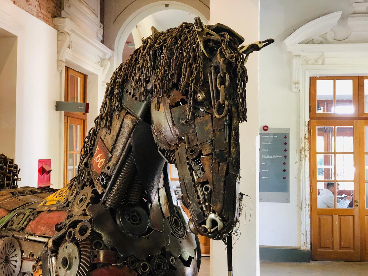 Esculturas en hierro (2)