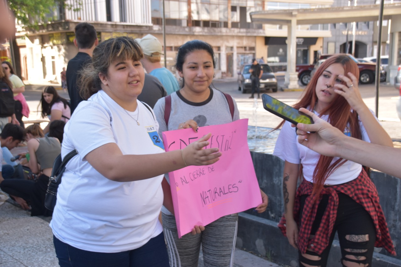 49d8bba4-faaf-4783-80d3-32c52ae2e51c