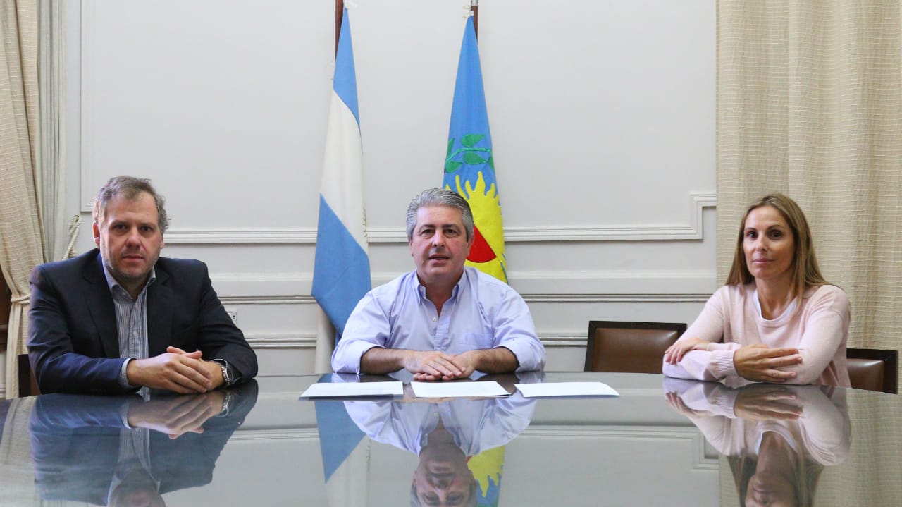 21e930b6-4f92-4bff-bcfa-5910e33c3885