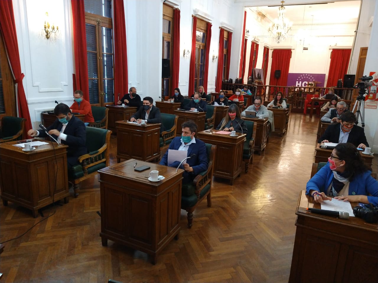 7b5a4835-937a-4c5d-94d4-37f8903f3a3f - copia