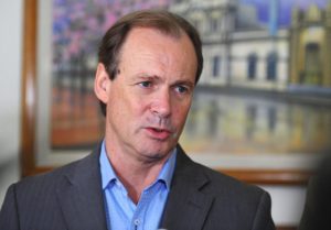 GustavoBordet-GobEntreRíos-696x485