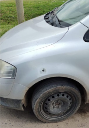 auto baleado 2