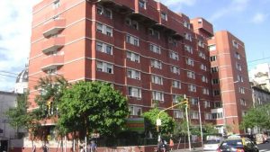 levanta clausura hospital español 2