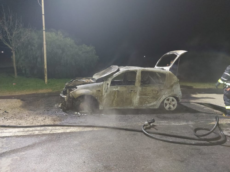 vehiculo incendio ruta 188 guerrico 2