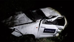 Camioneta-cayo-de-un-puente-tras-chocar-a-un-perro-780x450