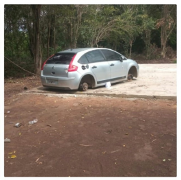 hallazgo automovil citroen