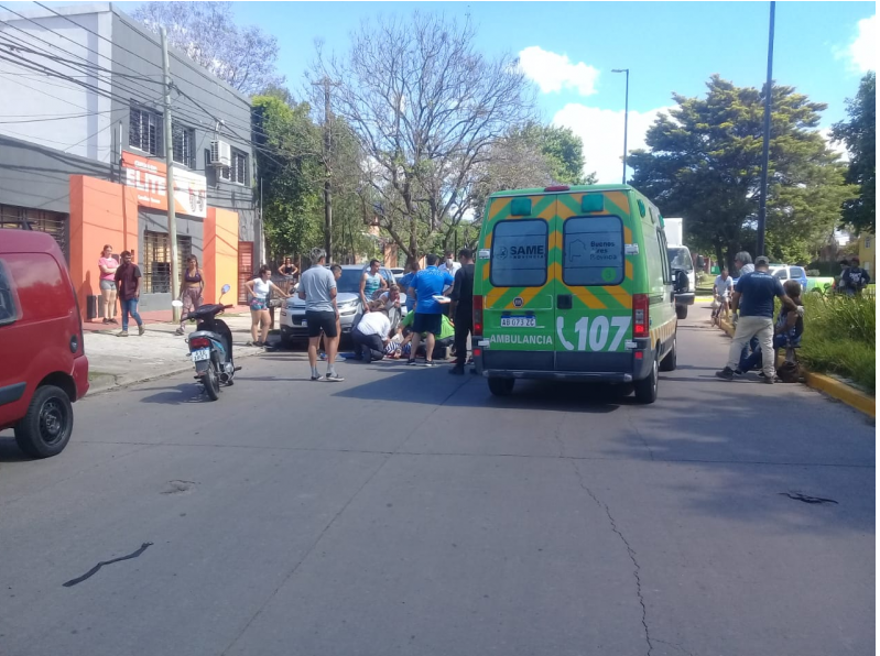 accidente rotonda parque