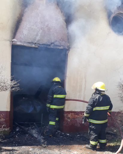 incendio galpon campo 8