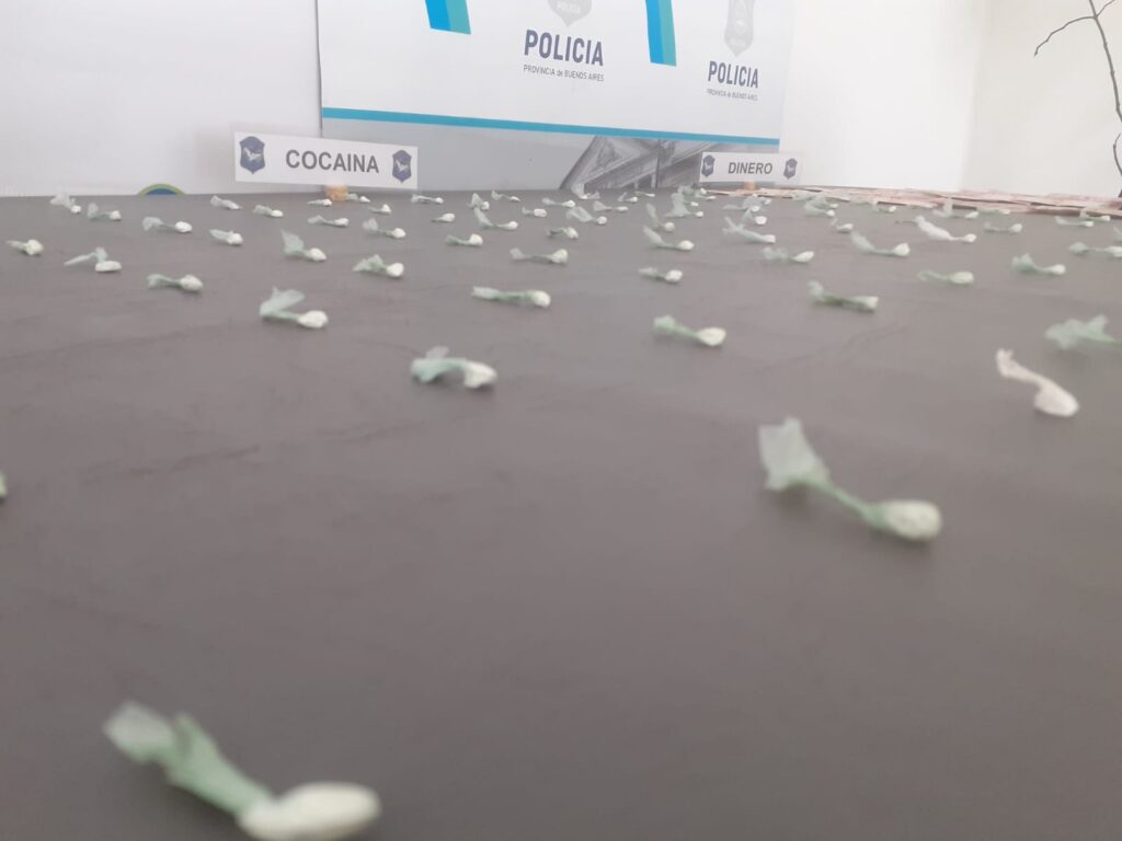 pareja detenida comerdio drogas