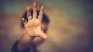 no-se-debe-llamar-pornografia-infantil-al-delito-cometido-por-adultos-1167935