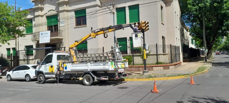 semaforos led