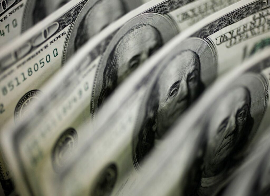 dolar (1)