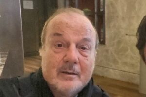 fFGYdUE1T_360x240__1