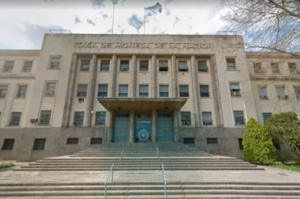 e la moneda