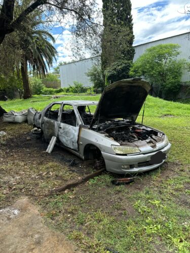 auto fuego tapa