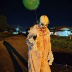 LA HISTORIA DETRÁS DEL “PAYASO MALDITO” QUE SE VOLVIÓ VIRAL EN PERGAMINO: ES TATUADORA, MIDE 1,40 M Y REVELÓ LA VERDAD SOBRE LOS VIDEOS